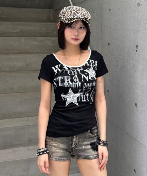 ZIPPER CLUB（ZIPPER CLUB ジッパークラブ）の「asymmetry rock print Tshirt（Tシャツ/カットソー・レディース・ブラック/ホワイト・SMALL/LARGE/MEDIUM）」の10枚目の写真
