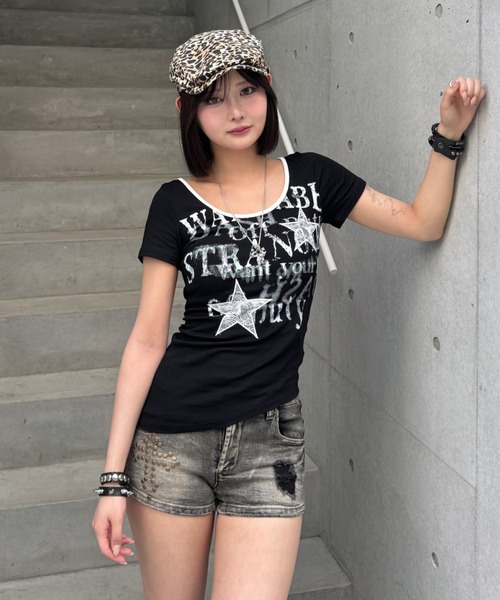 ZIPPER CLUB（ZIPPER CLUB ジッパークラブ）の「asymmetry rock print Tshirt（Tシャツ/カットソー・レディース・ブラック/ホワイト・SMALL/LARGE/MEDIUM）」の8枚目の写真