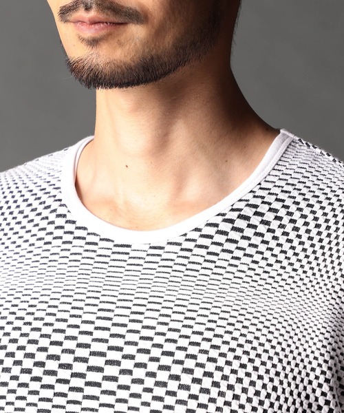 NICOLE CLUB FOR MEN(ニコルクラブフォーメン)の「ジオメトリックブリスタープルオーバー(その他トップス・メンズ・ブラック×グレー/ネイビー系/オフホワイト/ブラック/ホワイト系・X-LARGE/LARGE/MEDIUM)」の13枚目の写真