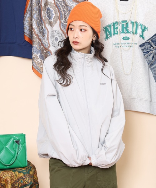 NERDY（ノルディ）の「シアウィンドブレーカー（ナイロンジャケット・メンズ・ブラック/グレー/パープル・S/L/M）」の10枚目の写真
