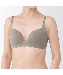 無印良品（ムジルシリョウヒン）の「婦人　ノンワイヤー胸の形を整えるブラジャー　プラスサイズ（ブラジャー）」