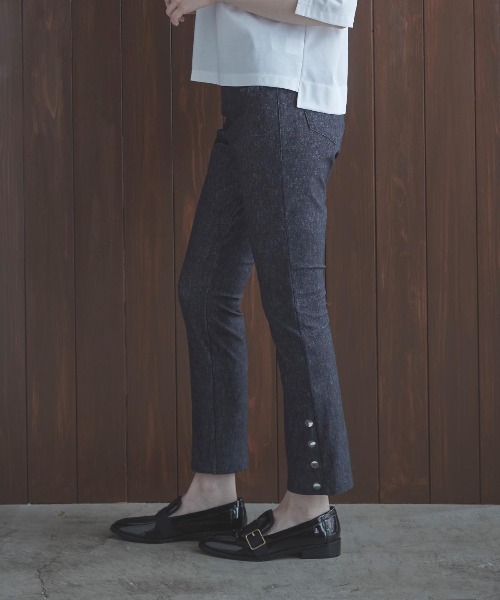 STUDIO PICONE(スタジオピッコーネ)の「デニム風プリントボタンデザインパンツ(その他パンツ・レディース・ブラック/ネイビー/ブルー/キャメル・LL/L/M/S)」の14枚目の写真