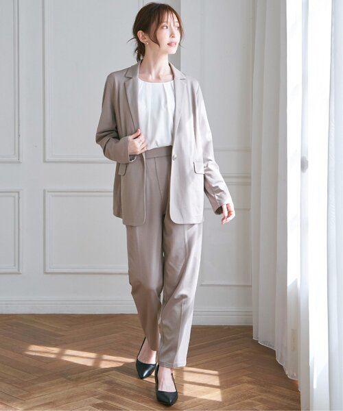 IKKA LOUNGE（イッカラウンジ）の「【セットアップ対応】GOKU楽ワークテーラージャケット（テーラードジャケット・レディース・ベージュ/ネイビー・L/M/S）」の6枚目の写真