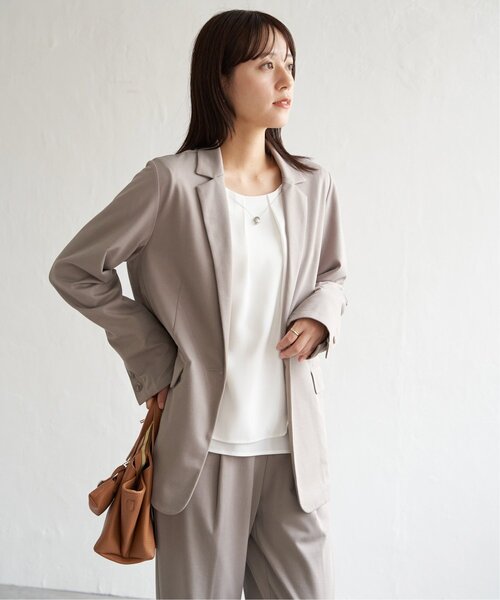 IKKA LOUNGE（イッカラウンジ）の「【セットアップ対応】GOKU楽ワークテーラージャケット（テーラードジャケット・レディース・ベージュ/ネイビー・L/M/S）」の11枚目の写真
