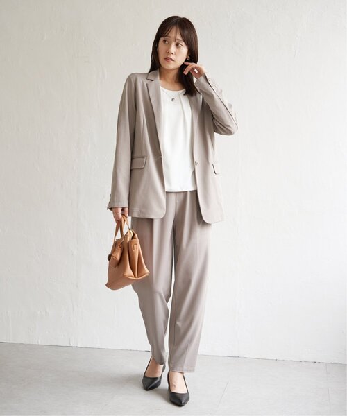 IKKA LOUNGE（イッカラウンジ）の「【セットアップ対応】GOKU楽ワークテーラージャケット（テーラードジャケット・レディース・ベージュ/ネイビー・L/M/S）」の12枚目の写真