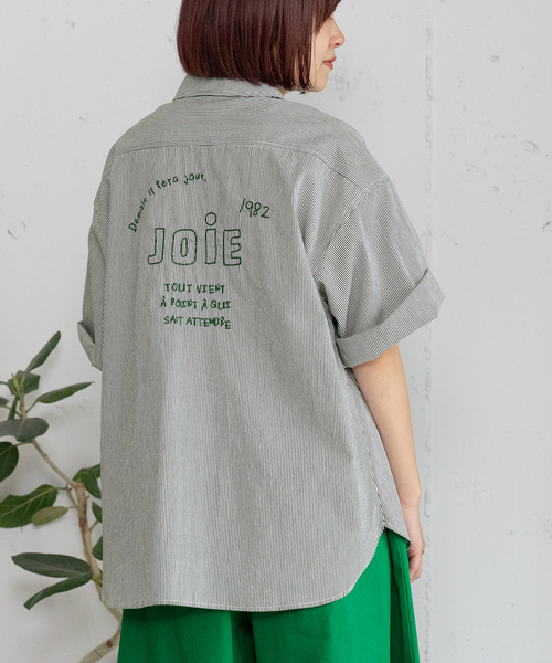 POU DOU DOU(プードゥドゥ)の「JOiEバックロゴ刺繍シャツ(シャツ/ブラウス・レディース・ブルー系/ブラック/オフホワイト・M)」の1枚目の写真