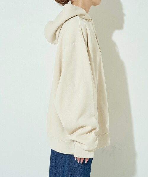 FREAK'S STORE（フリークスストア）の「限定展開 KELTY × FREAK'S STORE/ケルティ 別注 裏起毛 ワンポイント パーカー（パーカー・レディース・ワインレッド/ライトグレー/ベージュ/ナチュラル/ブラック・ﾌﾘ-）」の14枚目の写真