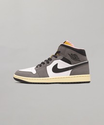 JORDAN BRAND（ジョーダンブランド）の「NIKE AIR JORDAN 1 MID SE HQ2011-100（スニーカー）」
