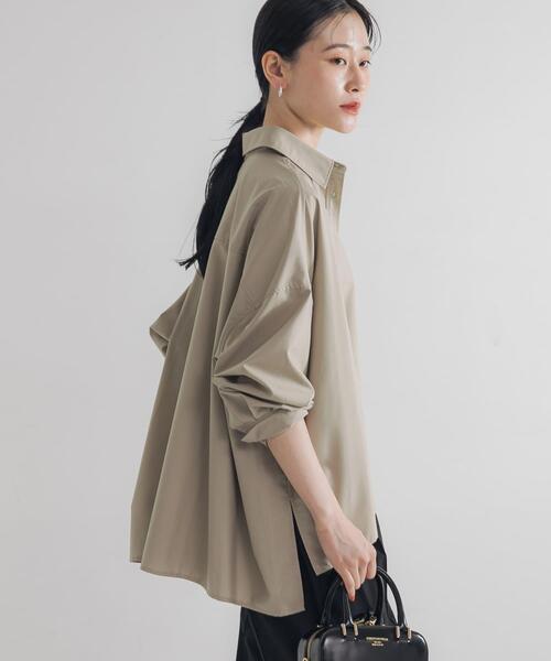 URBAN RESEARCH(アーバンリサーチ)の「ドルマンスリーブシャツ(シャツ/ブラウス・レディース・ベージュ/ブルー系その他/チャコールグレー・FREE)」の2枚目の写真