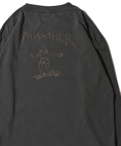 THRASHER(スラッシャー)の「【THRASHER / スラッシャー】マークゴンザレスアート ピグメント加工 クルーネックロンT(Tシャツ/カットソー・メンズ・ネイビー/ブラウン/チャコールグレー/ピンク・MEDIUM/LARGE/X-LARGE)」の2枚目の写真