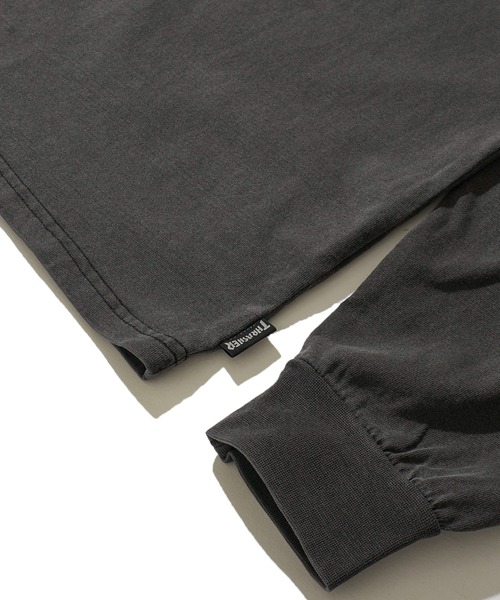 THRASHER(スラッシャー)の「【THRASHER / スラッシャー】マークゴンザレスアート ピグメント加工 クルーネックロンT(Tシャツ/カットソー・メンズ・ネイビー/ブラウン/チャコールグレー/ピンク・MEDIUM/LARGE/X-LARGE)」の5枚目の写真
