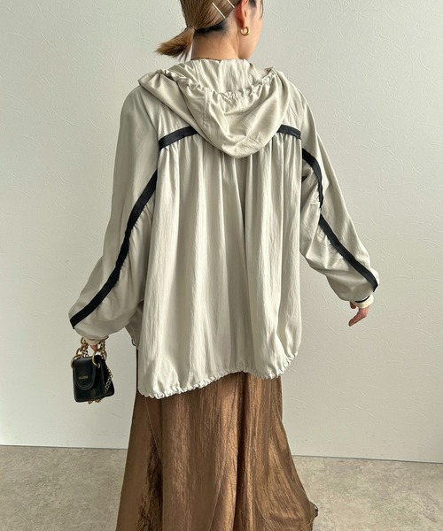 LHELBIE（レルビエ）の「バックフレアワークブルゾン（ブルゾン・レディース・ブラック/ライトベージュ/カーキ・M）」の12枚目の写真