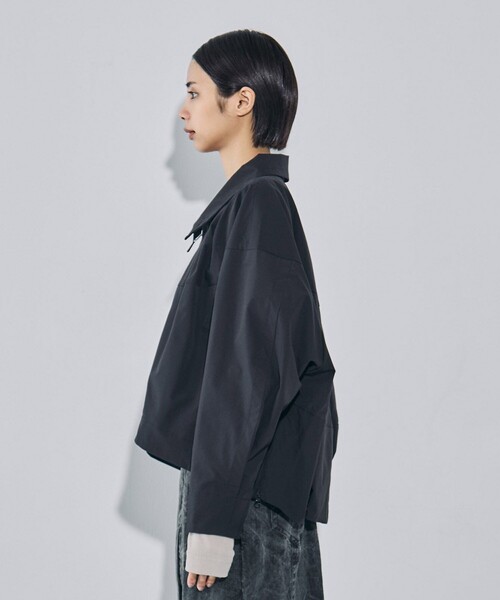 UNITED TOKYO(ユナイテッドトウキョウ)の「3way Sleeve Weather Blouson|ウォッシャブル/ストレッチ/撥水/軽羽織/春服/プレゼント(ブルゾン・レディース・アイボリー/ブラック・FREE)」の7枚目の写真