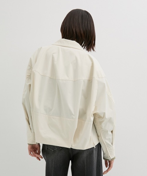 UNITED TOKYO(ユナイテッドトウキョウ)の「3way Sleeve Weather Blouson|ウォッシャブル/ストレッチ/撥水/軽羽織/春服/プレゼント(ブルゾン・レディース・アイボリー/ブラック・FREE)」の16枚目の写真
