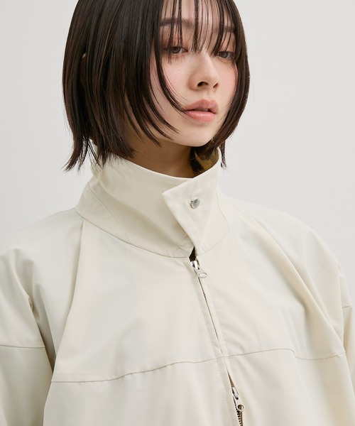 UNITED TOKYO(ユナイテッドトウキョウ)の「3way Sleeve Weather Blouson|ウォッシャブル/ストレッチ/撥水/軽羽織/春服/プレゼント(ブルゾン・レディース・アイボリー/ブラック・FREE)」の20枚目の写真