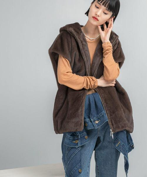 ☆今期完売☆ECOPELファーフードジレ アーバンリサーチ ロッソ ROSSO ECOPELファーフードジレ（その他アウター）｜URBAN RESEARCH ROSSO