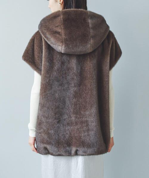 【新品・タグ付き】ECOPELファーフードジレ　アーバンリサーチROSSO ECOPELファーフードジレ（その他アウター）｜URBAN RESEARCH ROSSO