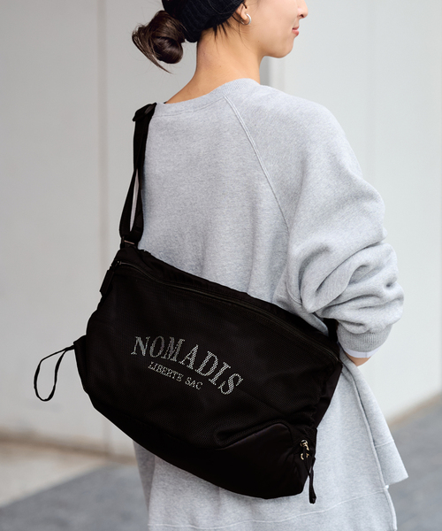 FRAMeWORK(フレームワーク)の「NOMADIS/ノマディス 別注SHOULDERバッグ(ショルダーバッグ・レディース・ブラック/キャメル・FREE)」の4枚目の写真