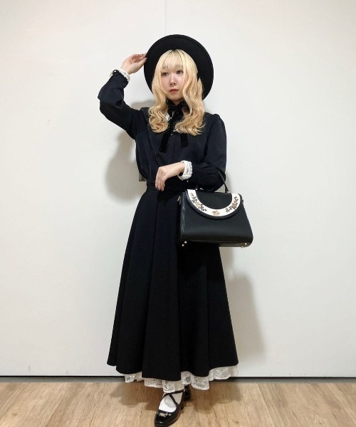 an another angelus（アンアナザーアンジェラス）の「クレリックレース衿シャツ（シャツ/ブラウス・レディース・ピンクベージュ/ブラック・FREE）」の21枚目の写真