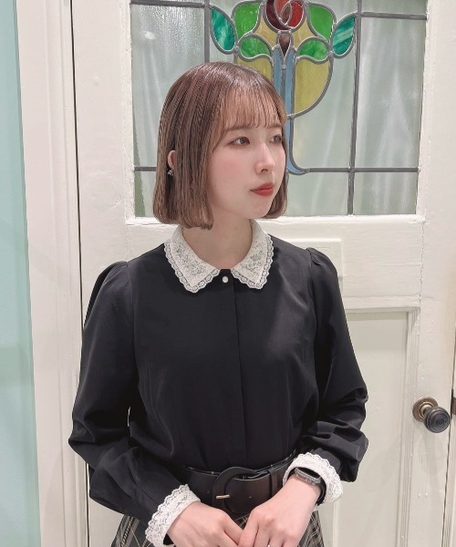 an another angelus（アンアナザーアンジェラス）の「クレリックレース衿シャツ（シャツ/ブラウス・レディース・ピンクベージュ/ブラック・FREE）」の5枚目の写真