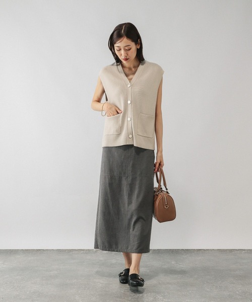 GLOBAL WORK（グローバルワーク）の「さらさらアゼボタンベスト/595374（ベスト・レディース・ダークブラウン/ホワイト系その他3/ネイビー・MEDIUM/LARGE）」の20枚目の写真