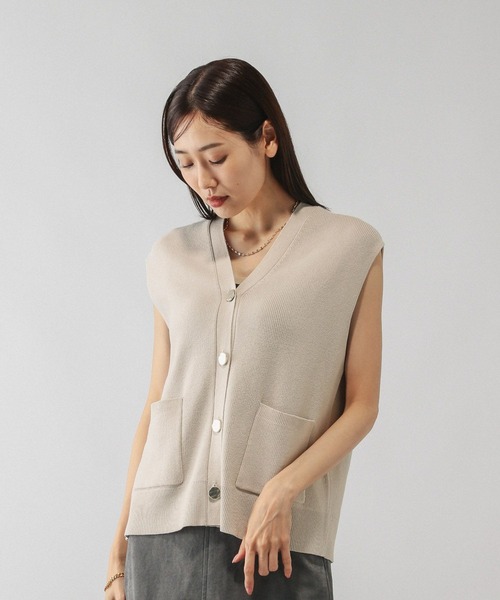 GLOBAL WORK（グローバルワーク）の「さらさらアゼボタンベスト/595374（ベスト・レディース・ダークブラウン/ホワイト系その他3/ネイビー・MEDIUM/LARGE）」の22枚目の写真