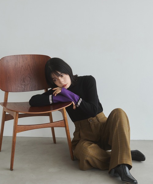 hunch（ハンチ）の「【静電気防止】やわもちヤーン 袖配色 ハイネックリブニット（ニット/セーター・レディース・ベージュ系その他/ブラック系その他/ブラウン系その他/グレー系その他・FREE）」の9枚目の写真