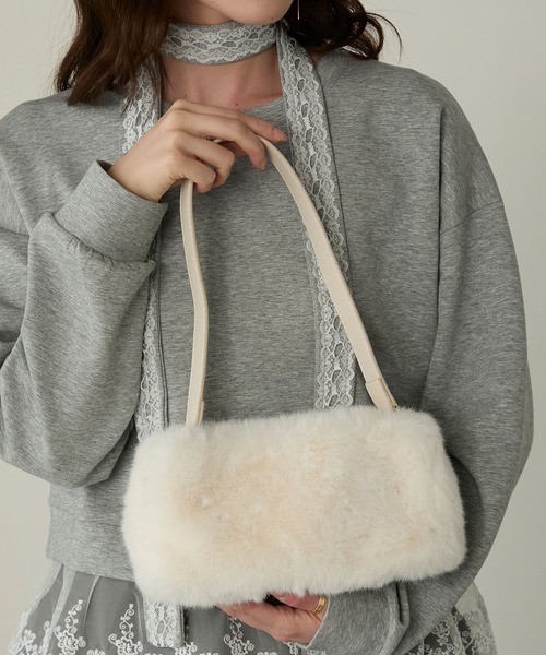 Cherir Mignon(シェリルミニョン)の「【Cherir Mignon】コンパクトスクエアファーワンハンドルバッグ(ハンドバッグ・レディース・ホワイト/ブラウン/ブラック/ベージュ・FREE)」の8枚目の写真