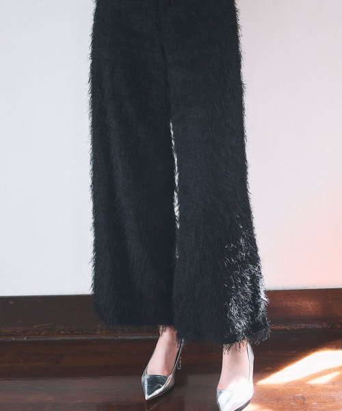 ARVELLIA（アルベリア）の「WIDE FRINGE PANTS（その他パンツ・レディース・ホワイト/ブラック・M）」の2枚目の写真