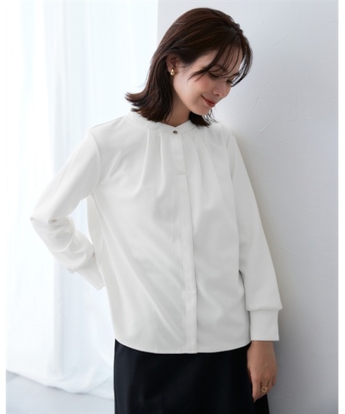 7days Life Styling（セブンデイズライフスタイリング）の「【裏側起毛であったか】フロントタックトップス<大きいサイズ有>（シャツ/ブラウス・レディース・オフホワイト/ブラック・S/M/L/LL/3L）」の4枚目の写真