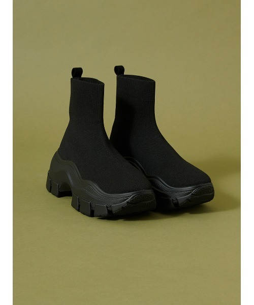 SNIDEL（スナイデル）の「スニーカーソールショートブーツ（ブーツ・レディース・アイボリー/ブラック/マルチ・S/M/L）」の5枚目の写真