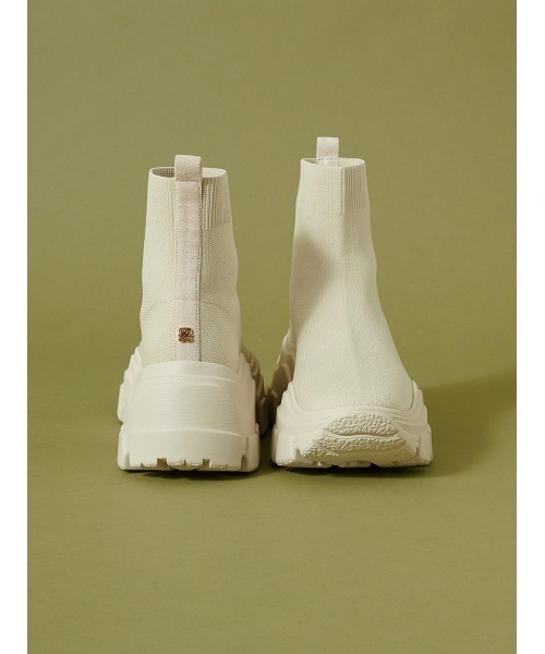 SNIDEL（スナイデル）の「スニーカーソールショートブーツ（ブーツ・レディース・アイボリー/ブラック/マルチ・S/M/L）」の10枚目の写真