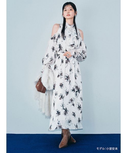 LILY BROWN(リリーブラウン)の「ショルダーオープンワンピース(ワンピース・レディース・ミント/ネイビー/アイボリー・0/1)」の4枚目の写真