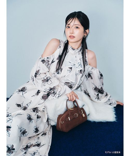 LILY BROWN(リリーブラウン)の「ショルダーオープンワンピース(ワンピース・レディース・ミント/ネイビー/アイボリー・0/1)」の5枚目の写真