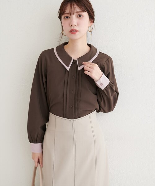 natural couture(ナチュラルクチュール)の「配色2枚衿ブラウス(シャツ/ブラウス・レディース・ネイビー/ダークブラウン/グレイッシュベージュ/アイボリー・FREE)」の1枚目の写真