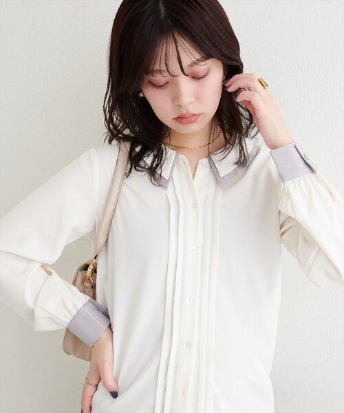 natural couture(ナチュラルクチュール)の「配色2枚衿ブラウス(シャツ/ブラウス・レディース・ネイビー/ダークブラウン/グレイッシュベージュ/アイボリー・FREE)」の7枚目の写真