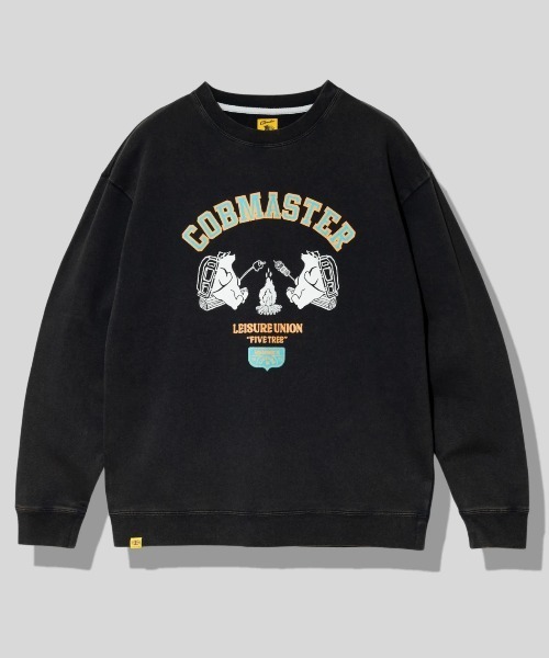 COBMASTER(コブマスター)の「裏毛パウダー加工クルースウェット(焚火クマ)(スウェット・メンズ・グリーン/オートミール/ブラック・MEDIUM/LARGE/X-LARGE)」の2枚目の写真