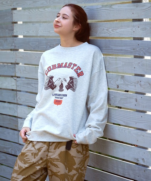 COBMASTER(コブマスター)の「裏毛パウダー加工クルースウェット(焚火クマ)(スウェット・メンズ・グリーン/オートミール/ブラック・MEDIUM/LARGE/X-LARGE)」の17枚目の写真