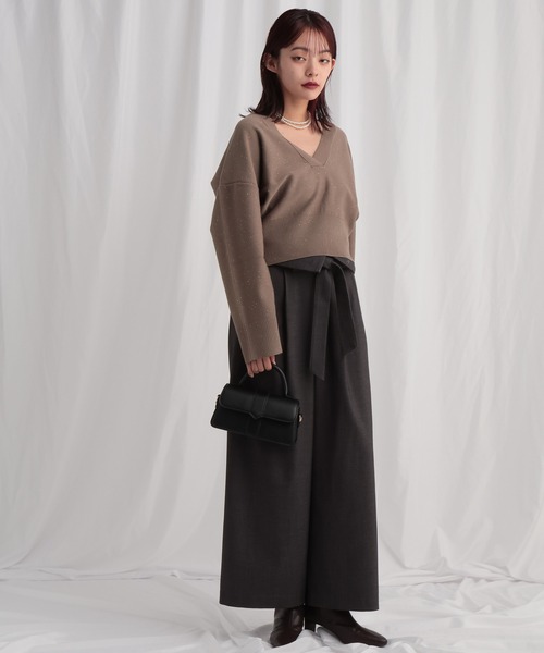 mysty woman（ミスティウーマン）の「マイクロスパンコールVニット　612426（ニット/セーター・レディース・モカ/ブラック/アイボリー・FREE）」の5枚目の写真