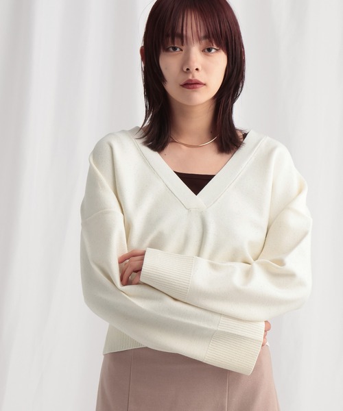 mysty woman（ミスティウーマン）の「マイクロスパンコールVニット　612426（ニット/セーター・レディース・モカ/ブラック/アイボリー・FREE）」の19枚目の写真