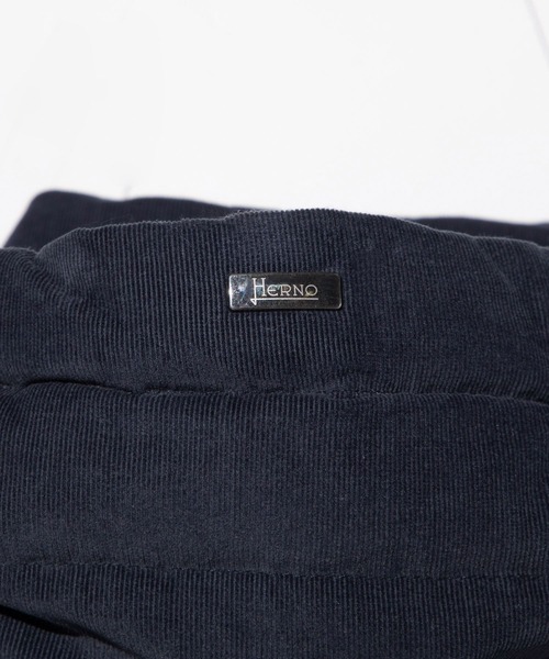 HERNO（ヘルノ）の「HERNO RESORT CORDUROY ヘルノ リゾート コーデュロイ ダウンジャケット（ダウンジャケット/コート・メンズ・ネイビー系1/グレー系1・46/48/50）」の14枚目の写真