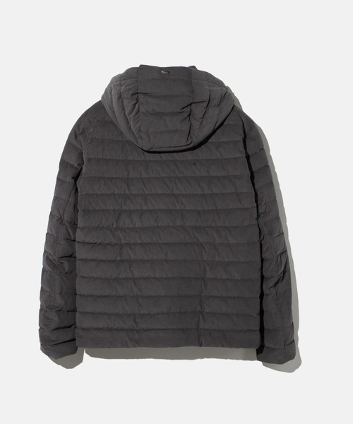 HERNO（ヘルノ）の「HERNO RESORT CORDUROY ヘルノ リゾート コーデュロイ ダウンジャケット（ダウンジャケット/コート・メンズ・ネイビー系1/グレー系1・46/48/50）」の17枚目の写真