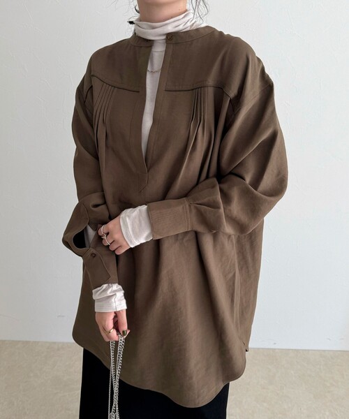 fredy emue(フレディエミュ)の「キルティングチュニックブラウス(シャツ/ブラウス・レディース・ブラウン/ブラック/オフホワイト・38)」の3枚目の写真