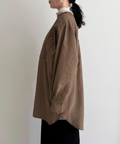 fredy emue(フレディエミュ)の「キルティングチュニックブラウス(シャツ/ブラウス・レディース・ブラウン/ブラック/オフホワイト・38)」の6枚目の写真