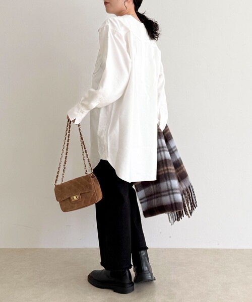 fredy emue(フレディエミュ)の「キルティングチュニックブラウス(シャツ/ブラウス・レディース・ブラウン/ブラック/オフホワイト・38)」の15枚目の写真