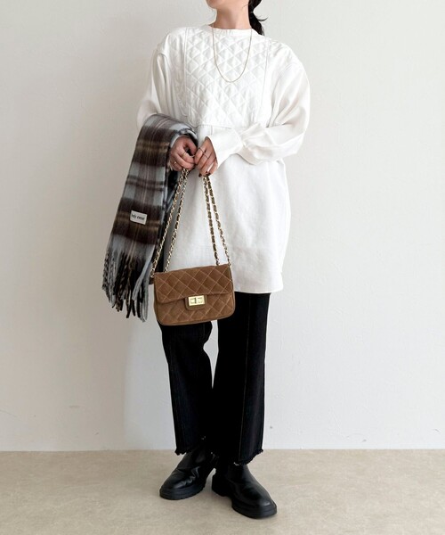 fredy emue(フレディエミュ)の「キルティングチュニックブラウス(シャツ/ブラウス・レディース・ブラウン/ブラック/オフホワイト・38)」の16枚目の写真