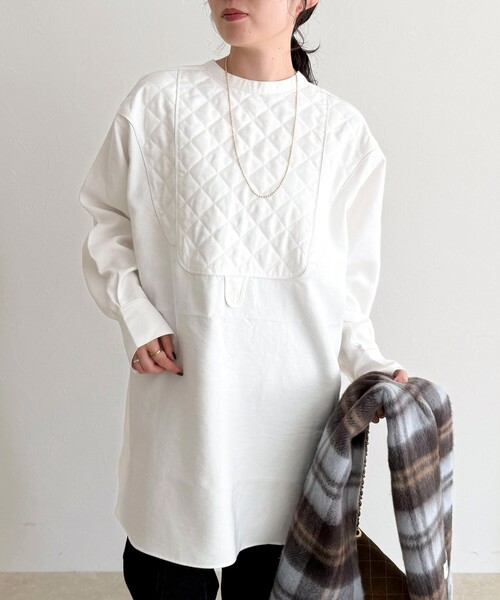 fredy emue(フレディエミュ)の「キルティングチュニックブラウス(シャツ/ブラウス・レディース・ブラウン/ブラック/オフホワイト・38)」の17枚目の写真