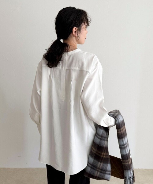 fredy emue(フレディエミュ)の「キルティングチュニックブラウス(シャツ/ブラウス・レディース・ブラウン/ブラック/オフホワイト・38)」の19枚目の写真