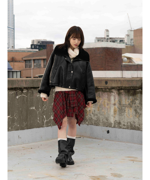 THE GREEN LAB（ザグリーンラボ）の「フェイクレザーオーバーサイズベルスリーブムートン[ブラック]（ムートンコート・レディース・その他・FREE）」の8枚目の写真