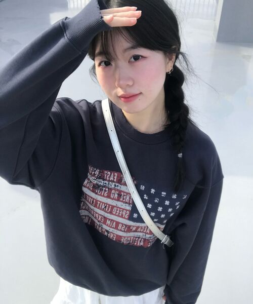 AECA(エイカ)の「EASY & FREE FLAG SWEAT SHIRTS-NAVY(スウェット・レディース・その他・LARGE/X-LARGE/SMALL/MEDIUM)」の16枚目の写真